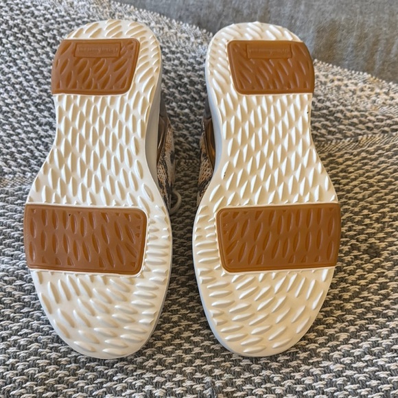 New Onex Leopard Print Sneakers - Picture 3 of 6